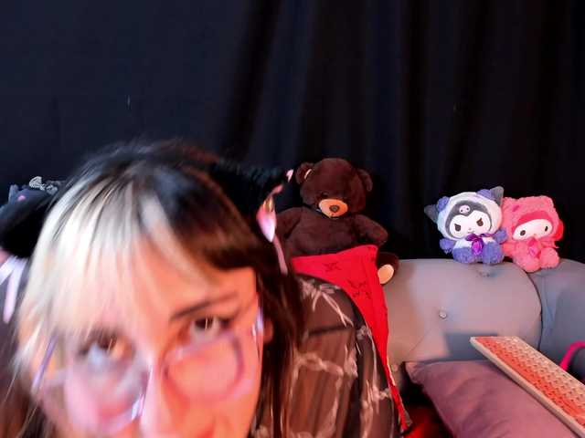 Gomory-kitty's BongaCams show and profile