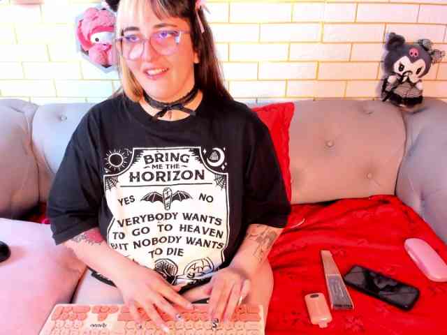 Gomory-kitty Live Webcam on BongaCams