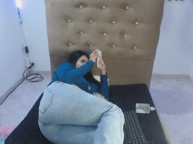 adaracute69 broadcasting live