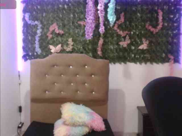 adaracute69 Live Webcam on BongaCams