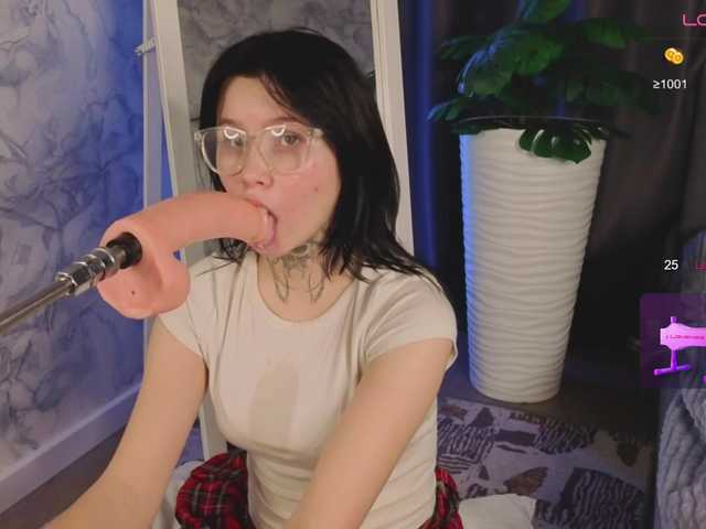 xnovanaughty's BongaCams show and profile