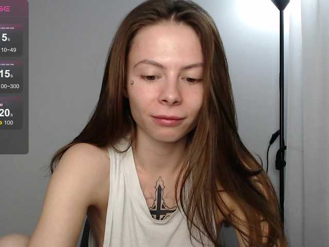 HoneyMira's BongaCams show and profile