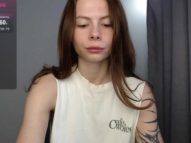 HoneyMira's BongaCams show and profile