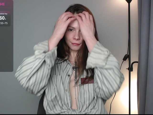 HoneyMira's BongaCams show and profile