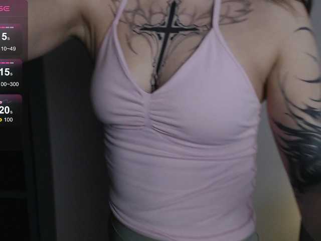 HoneyMira's BongaCams show and profile