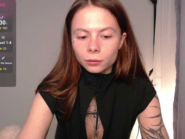 HoneyMira's BongaCams show and profile