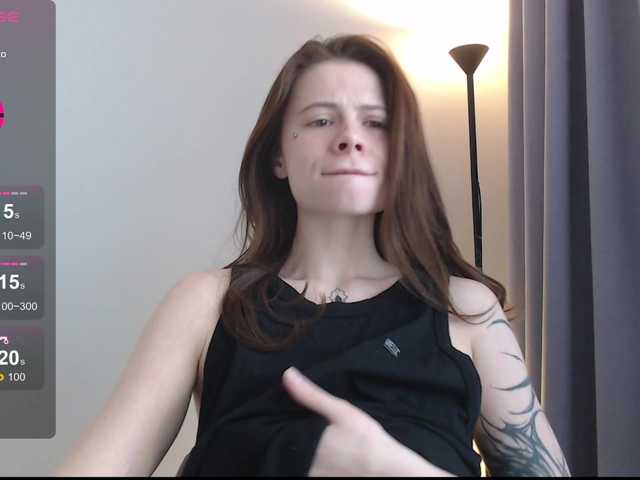 HoneyMira's BongaCams show and profile