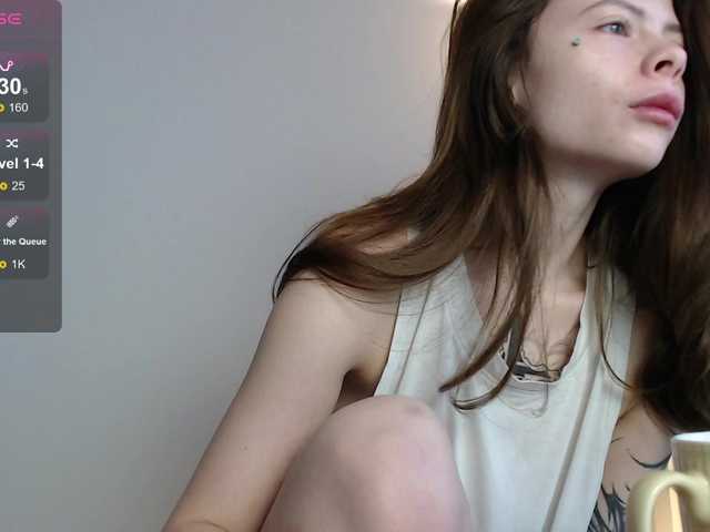 HoneyMira's BongaCams show and profile