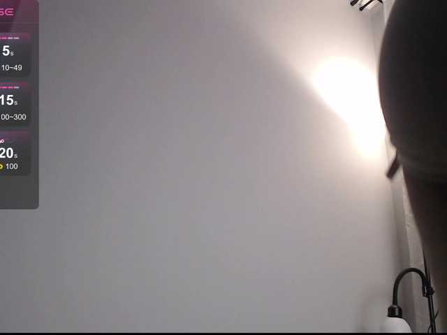 HoneyMira's BongaCams show and profile