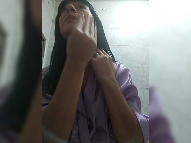 AllisonBaker's BongaCams show and profile