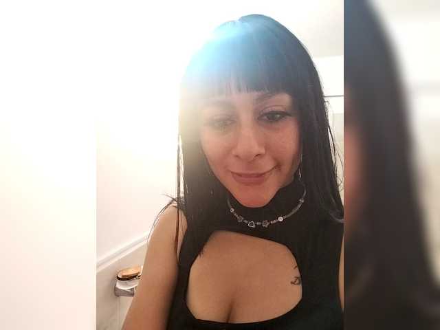 AllisonBaker's BongaCams show and profile