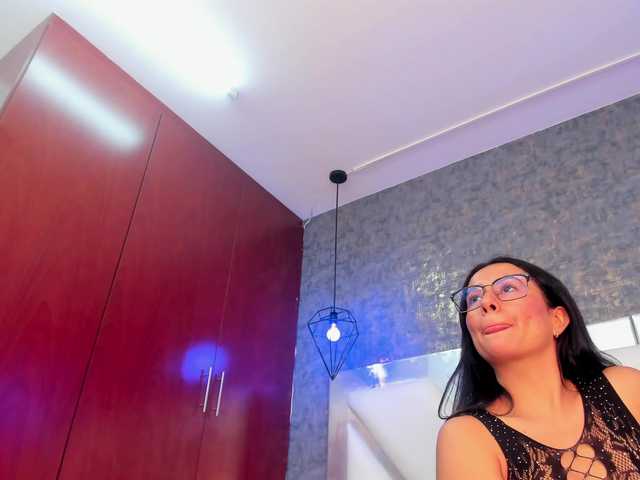 AllisonBaker's BongaCams show and profile