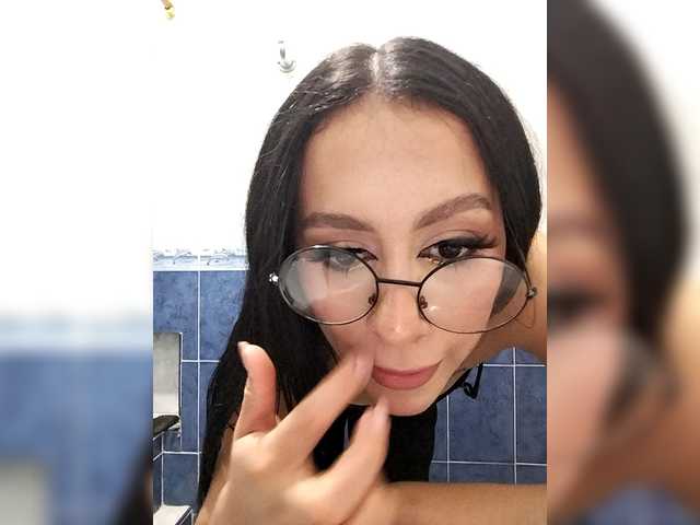 AllisonBaker's BongaCams show and profile