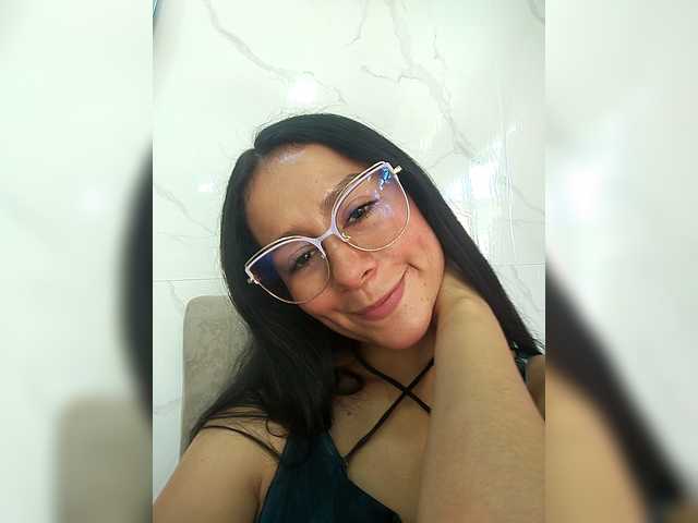 AllisonBaker's BongaCams show and profile