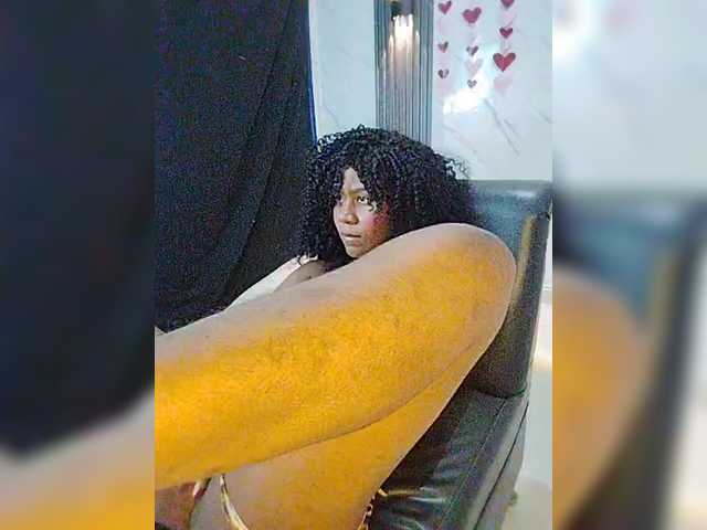 carameldesire0612's BongaCams show and profile