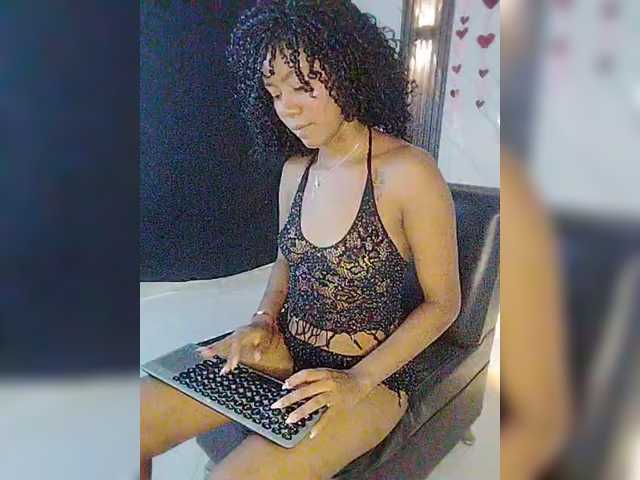 carameldesire0612's BongaCams show and profile