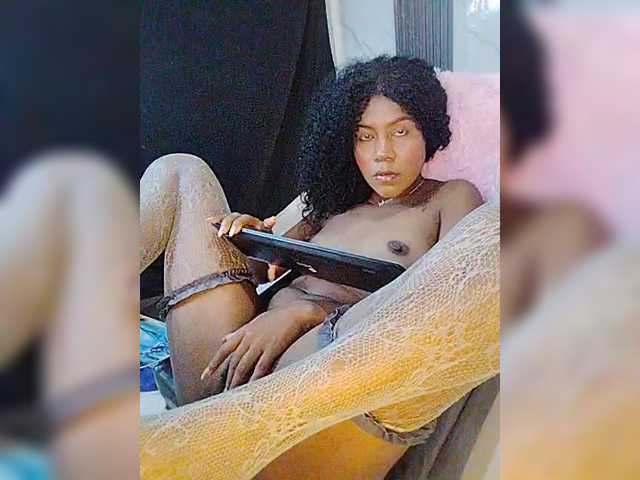 carameldesire0612's BongaCams show and profile