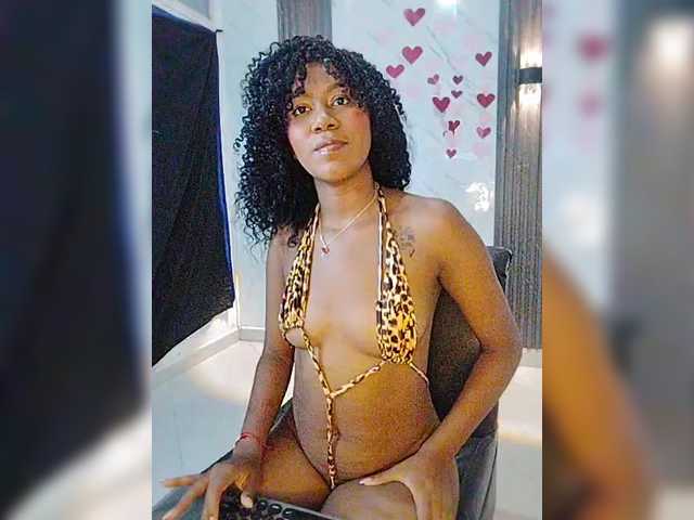 carameldesire0612's BongaCams show and profile