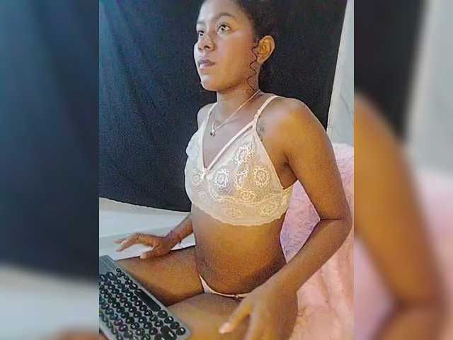 carameldesire0612 webcam