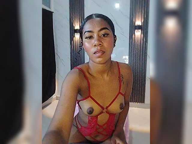 carameldesire0612's BongaCams show and profile