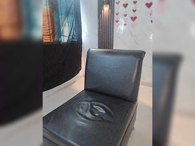 carameldesire0612's BongaCams show and profile