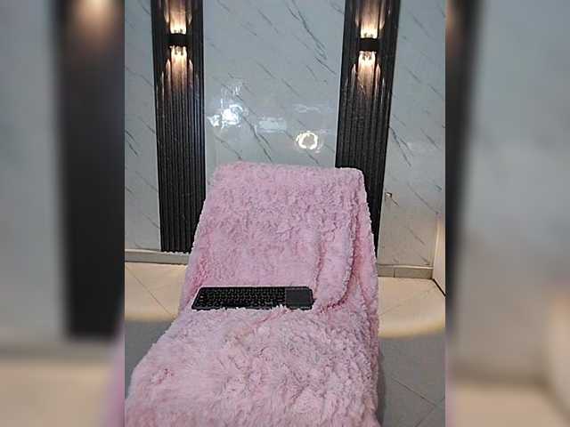 carameldesire0612's BongaCams show and profile