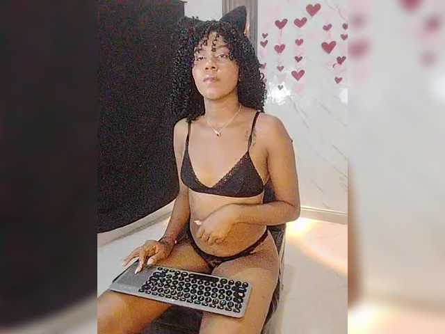 carameldesire0612's BongaCams show and profile