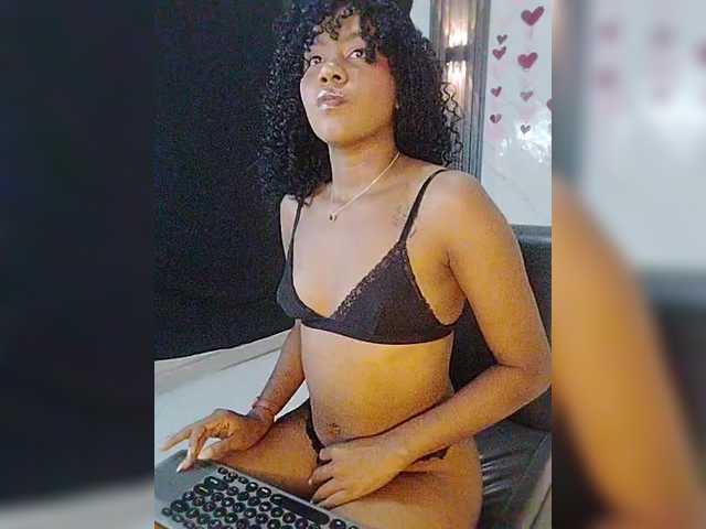 carameldesire0612's BongaCams show and profile