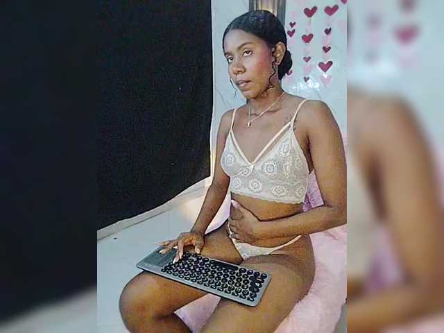 carameldesire0612's BongaCams show and profile