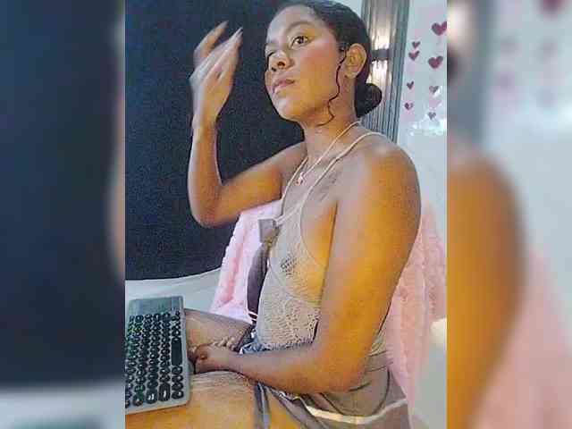 carameldesire0612 webcam