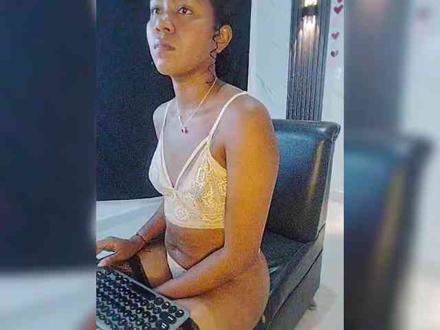 carameldesire0612 webcam