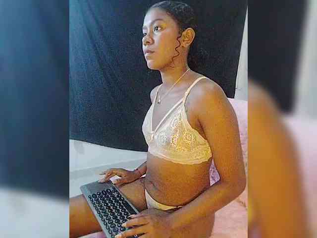 carameldesire0612 webcam