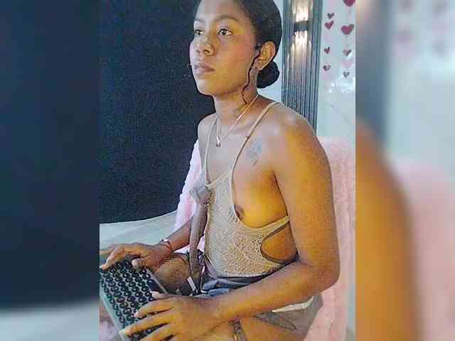 carameldesire0612 webcam