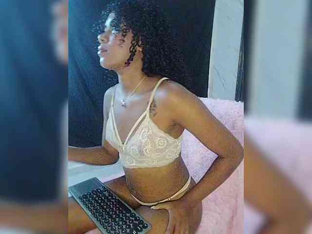 carameldesire0612 webcam