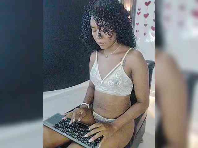 carameldesire0612 webcam