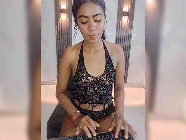 carameldesire0612 webcam