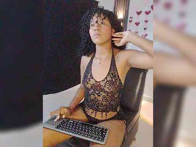 carameldesire0612 webcam