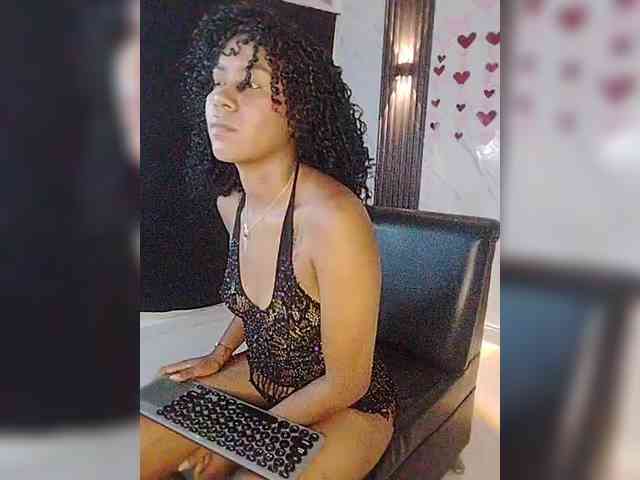 carameldesire0612 webcam