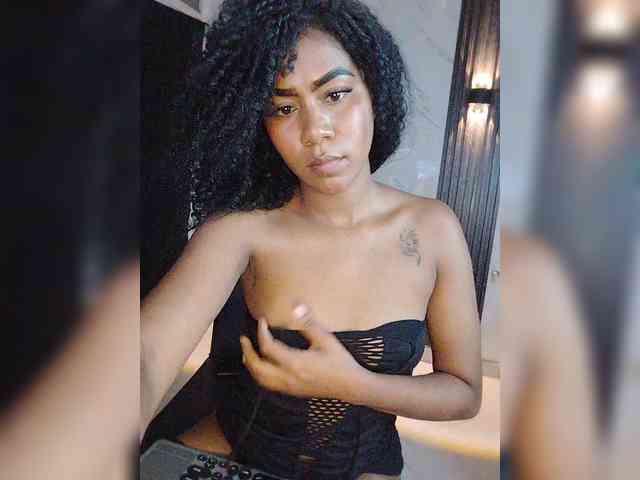 carameldesire0612 webcam