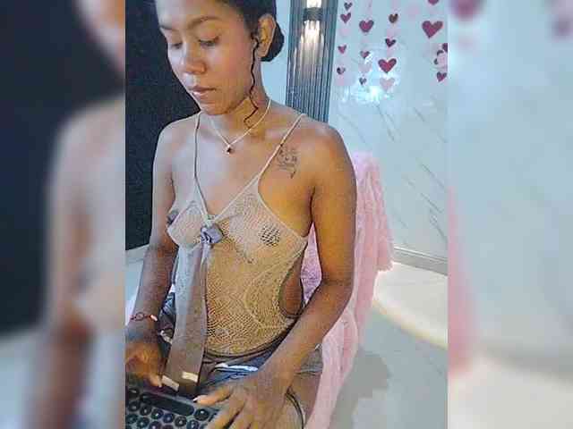 carameldesire0612 webcam