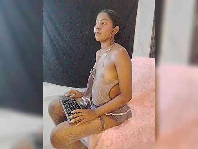 carameldesire0612 webcam