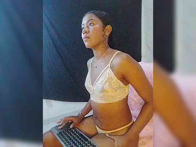 carameldesire0612 webcam