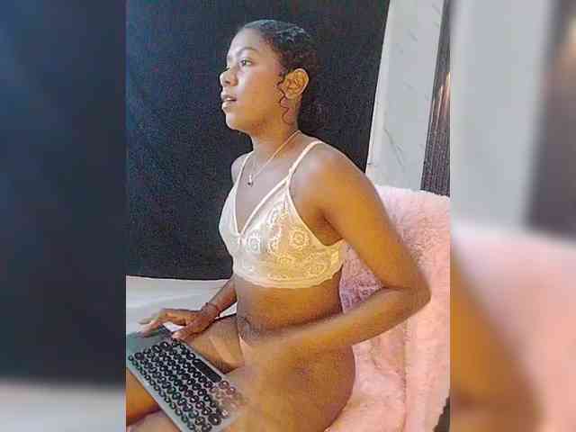 carameldesire0612 webcam