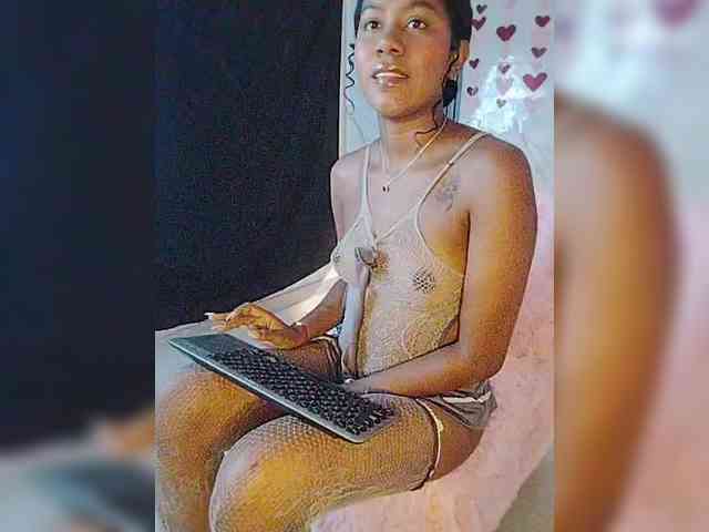 carameldesire0612 webcam