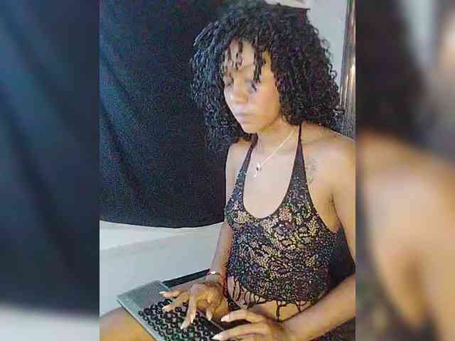 carameldesire0612 webcam