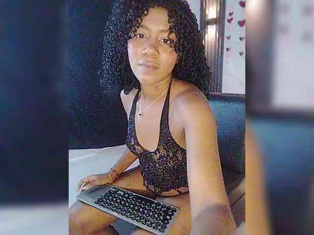 carameldesire0612 webcam