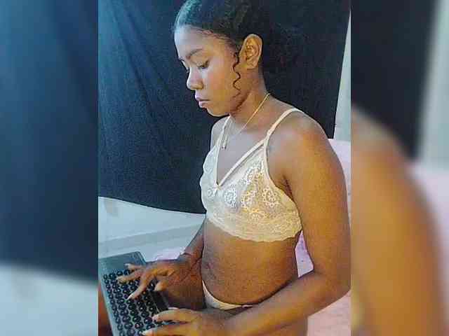 carameldesire0612 webcam