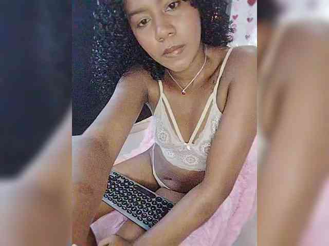 carameldesire0612 webcam