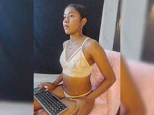 carameldesire0612 webcam