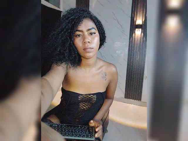 carameldesire0612 webcam